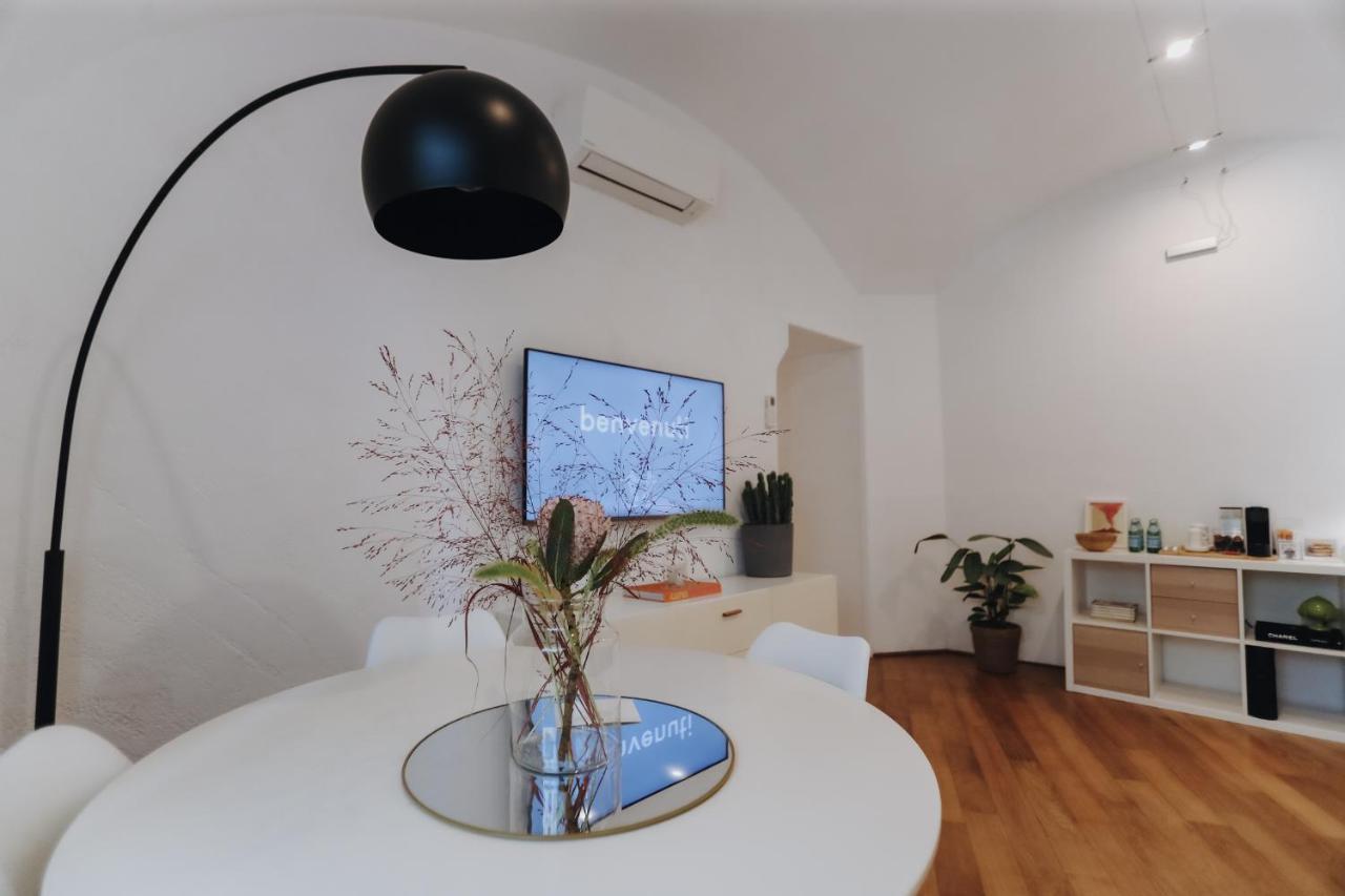 Insieme Suites Napoli Esterno foto